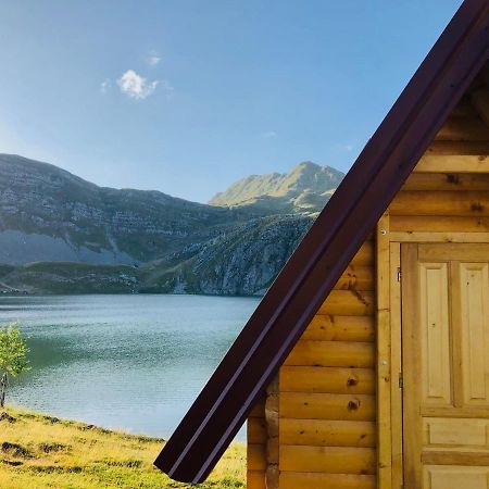 Kapetanovo Jezero Bungalov Bed & Breakfast Podgoriçe Dış mekan fotoğraf