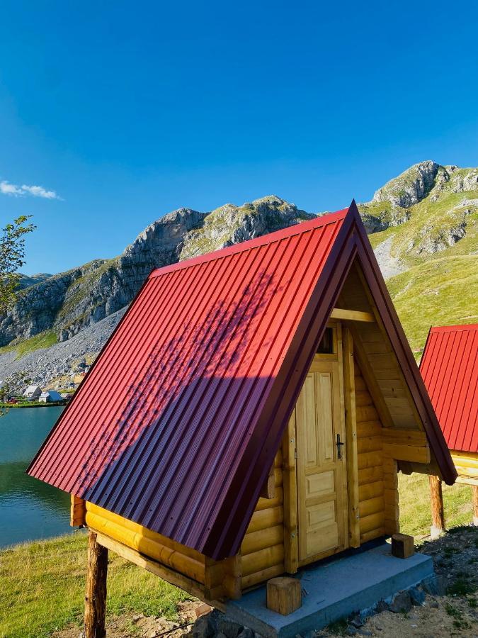 Kapetanovo Jezero Bungalov Bed & Breakfast Podgoriçe Dış mekan fotoğraf