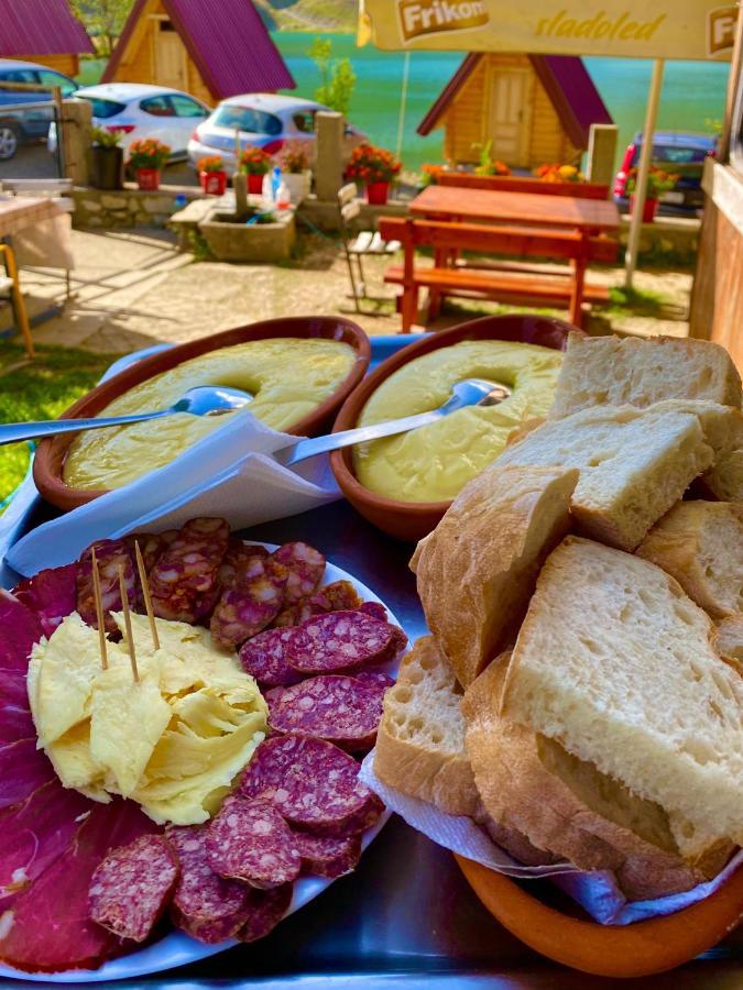 Kapetanovo Jezero Bungalov Bed & Breakfast Podgoriçe Dış mekan fotoğraf