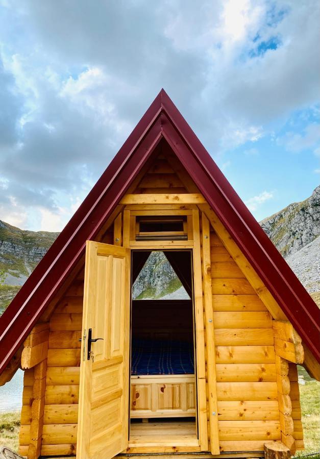 Kapetanovo Jezero Bungalov Bed & Breakfast Podgoriçe Dış mekan fotoğraf