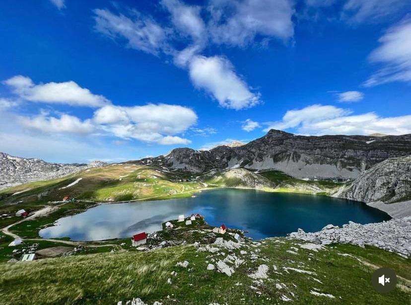 Kapetanovo Jezero Bungalov Bed & Breakfast Podgoriçe Dış mekan fotoğraf
